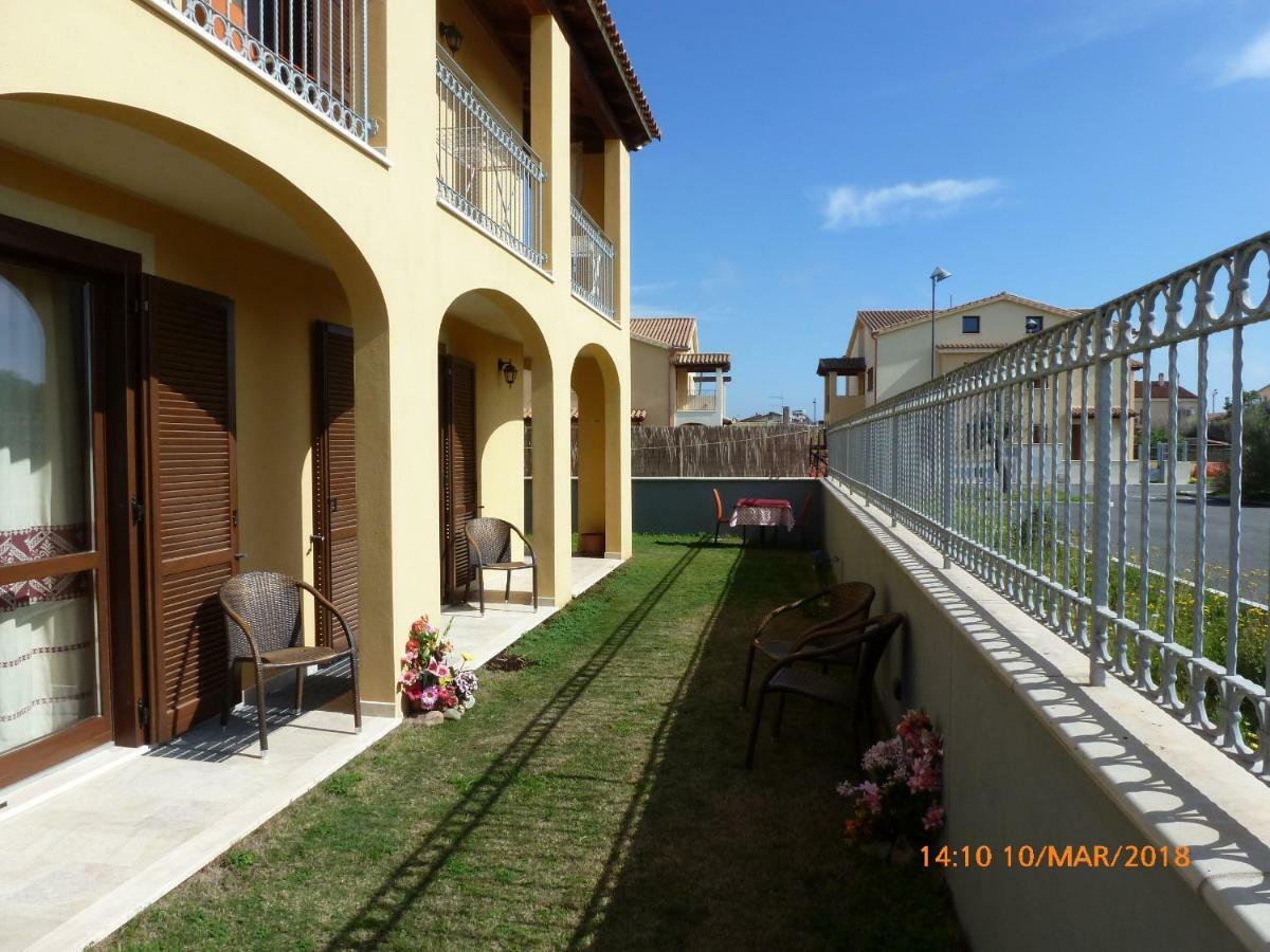 Emozioni D'Estate Bed & Breakfast Pula Exterior photo
